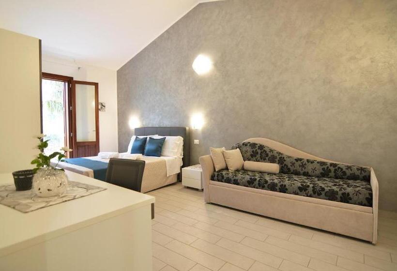 مبيت وإفطار Le Falesie Di Castelluzzo