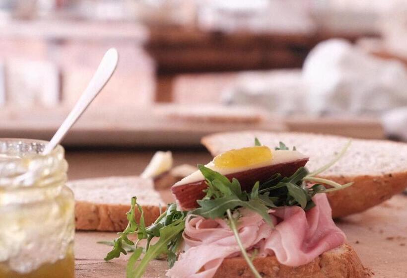 مبيت وإفطار Tenuta Agriturismo La Borina