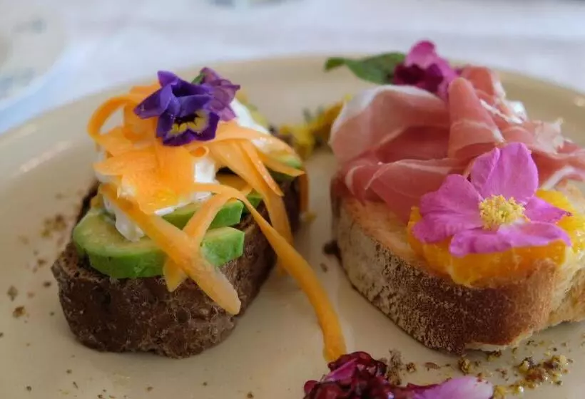 Aamiaismajoitus (B&B) Tenuta Agriturismo La Borina