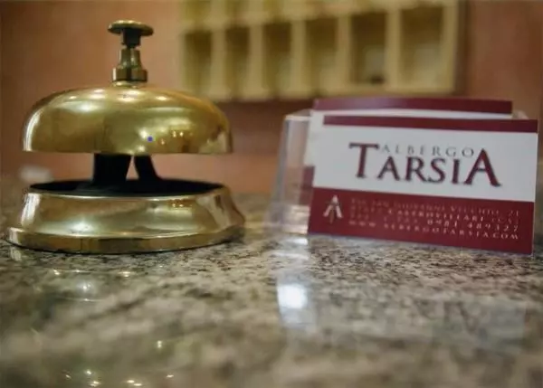 ホテル Albergo Tarsia
