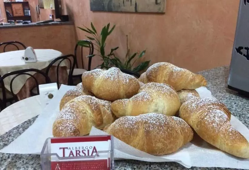 ホテル Albergo Tarsia