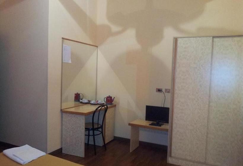 Отель Albergo Tarsia