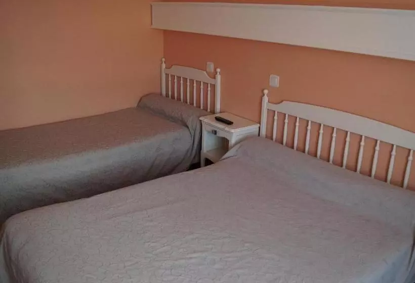 هتل Hôtel Les Mimosas