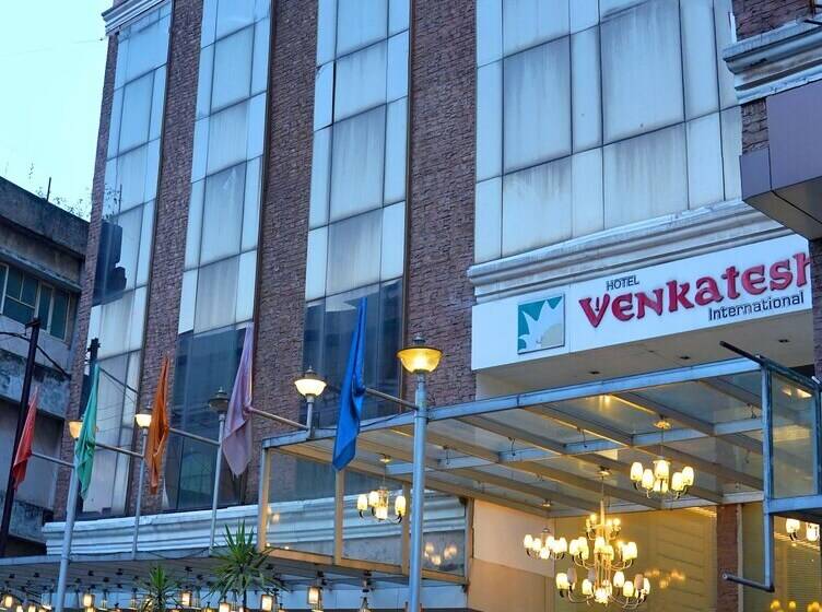 Отель Venkatesh International