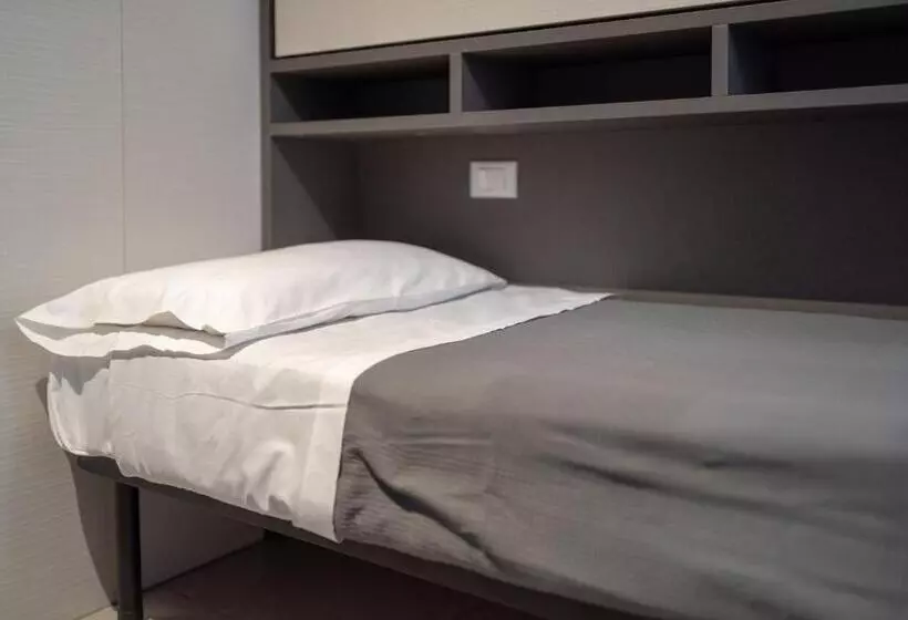 Luogo Comune Ostello