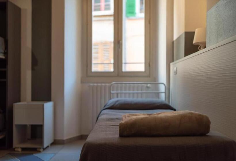 Luogo Comune Ostello