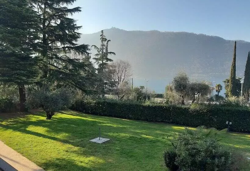 Villa Leilani B&b