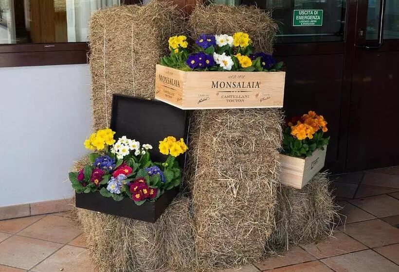 Al Benvenuto Hotel & Restaurant