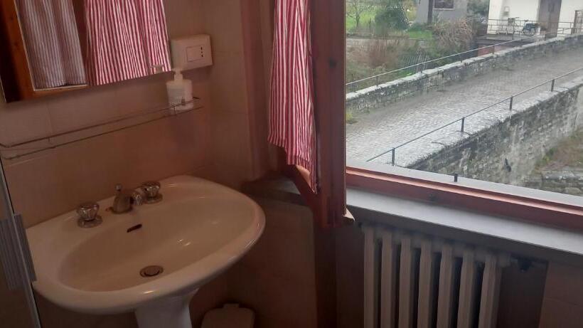 צימר Albergo Del Ponte