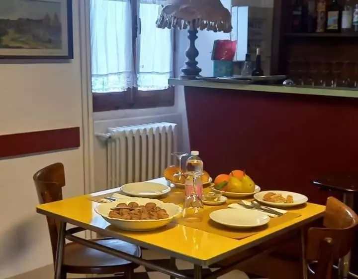 Aamiaismajoitus (B&B) Albergo Del Ponte