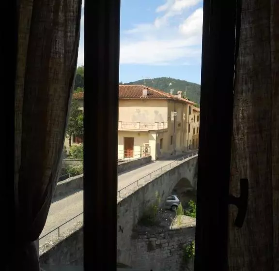 Aamiaismajoitus (B&B) Albergo Del Ponte