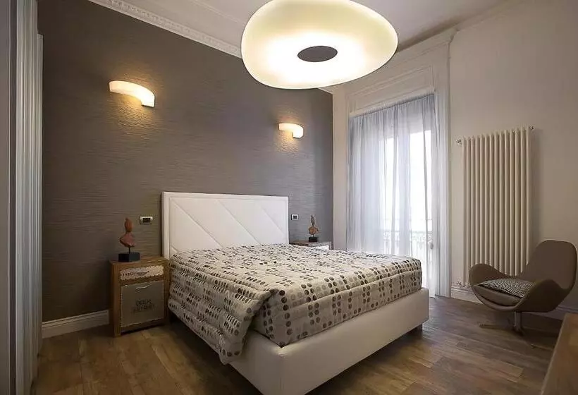 تختخواب و صبحانه Ferrari Suite