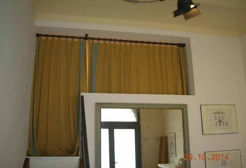 ベッドアンドブレックファースト Lo Studio