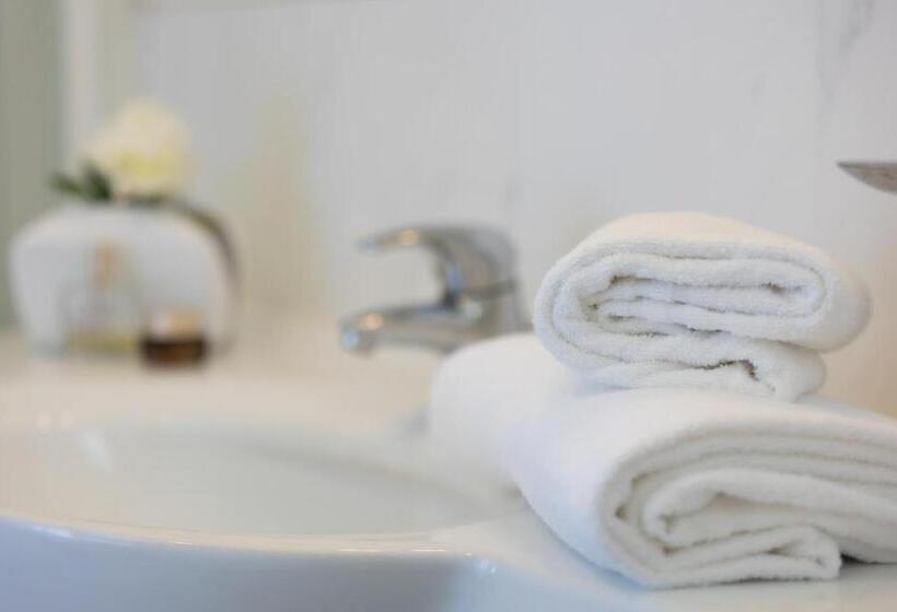 בית מלון כפרי Adriatica Con Piscina