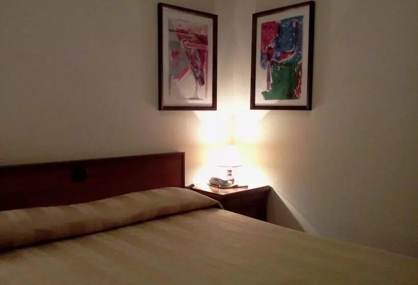 Hotelli Albergo Al Portico