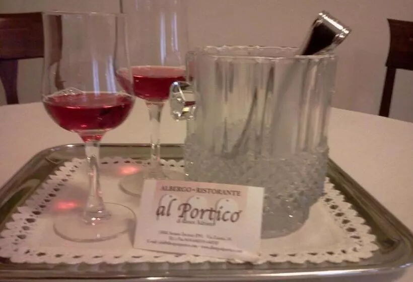 Hotelli Albergo Al Portico