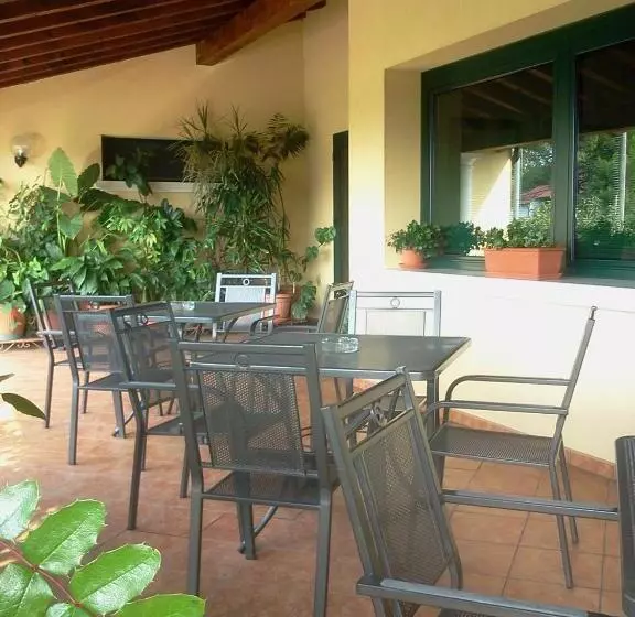 Hotelli Albergo Al Portico