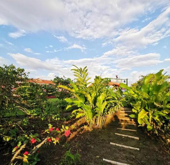 هتل Arrayanes Del Quindío