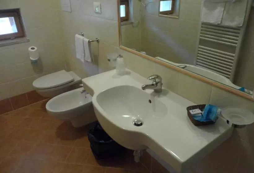 Hotelli Grotta Dei Colombi