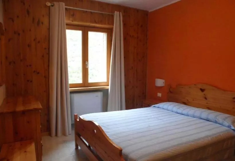 Hotelli Grotta Dei Colombi