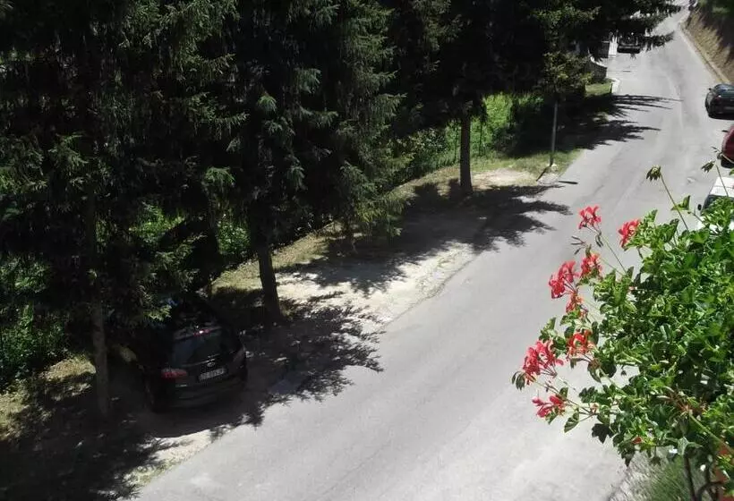 Hotelli Grotta Dei Colombi