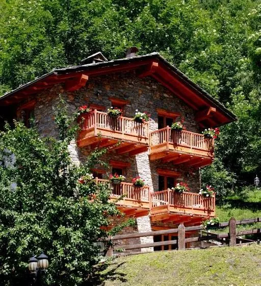 هتل Les Combes