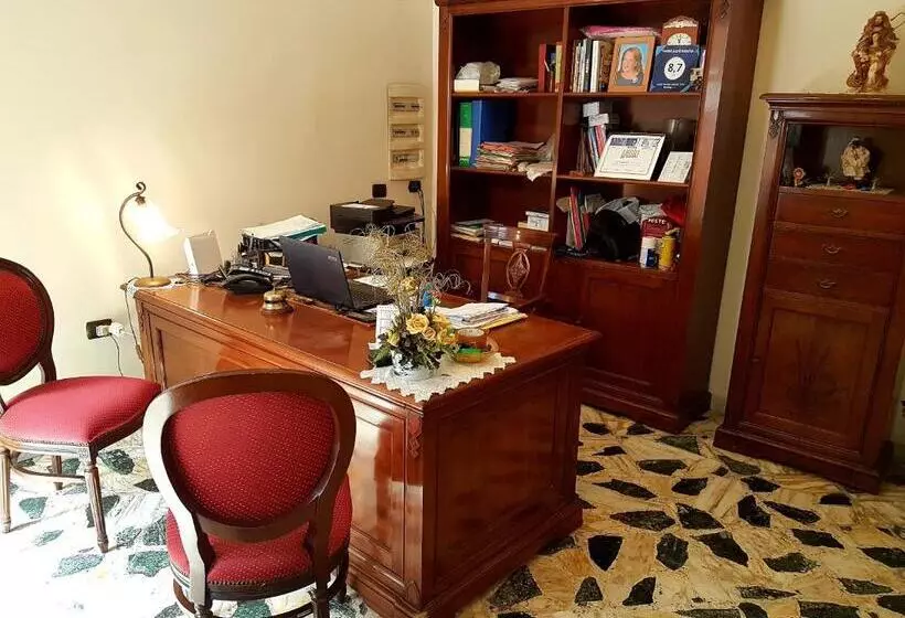 ホテル Scalinatella