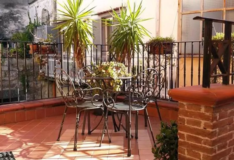 ホテル Scalinatella