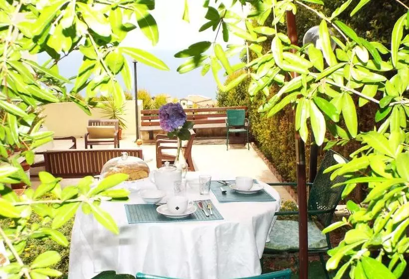B&b Domus Tiberio