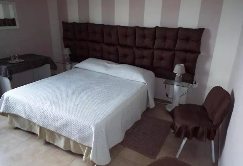 B&b Domus Tiberio
