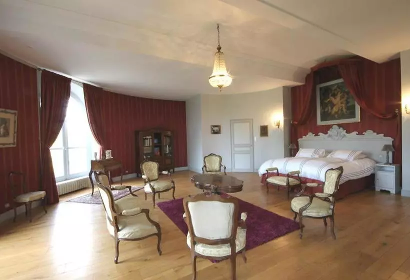 تختخواب و صبحانه Château De Clermontsavès