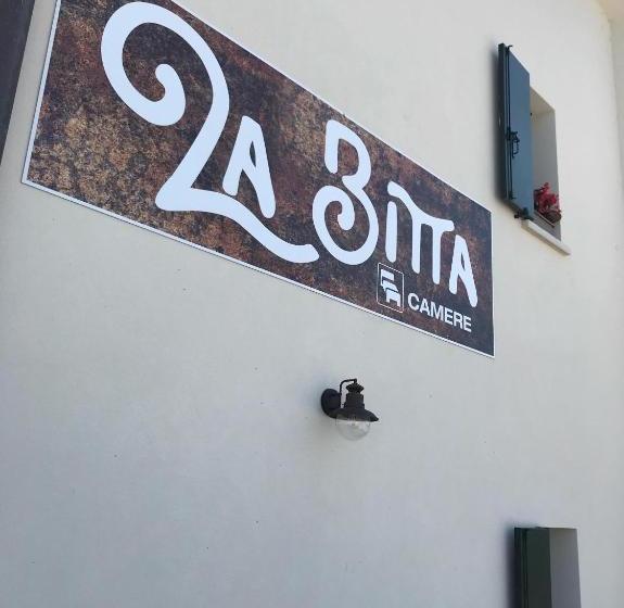 ベッドアンドブレックファースト La Bitta