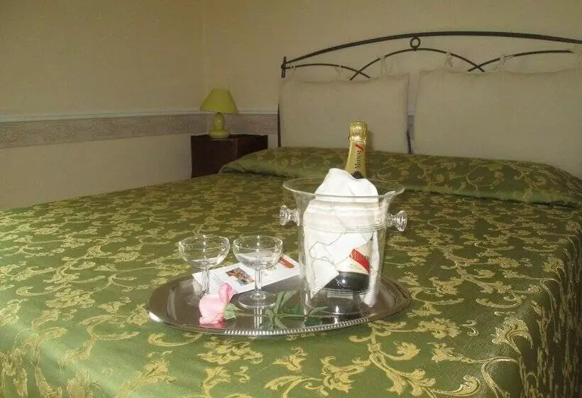 Aamiaismajoitus (B&B) Villa Elisa