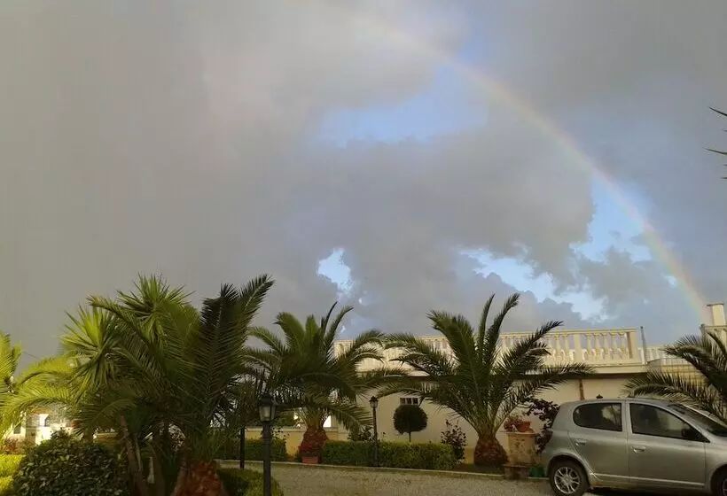 Aamiaismajoitus (B&B) Villa Elisa