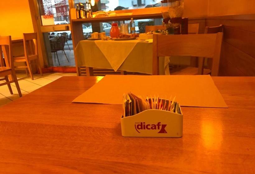 Отель Borgonuovo