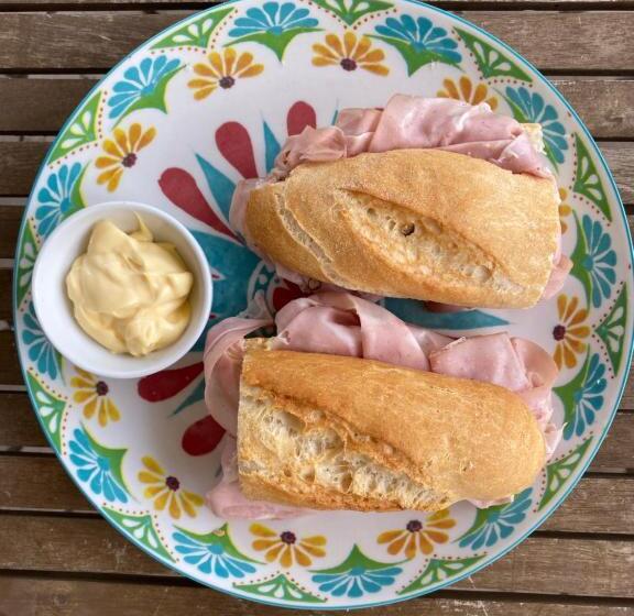 هتل Rondinella E Viola