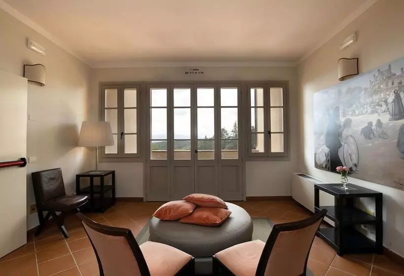 ホテル Si Montalcino