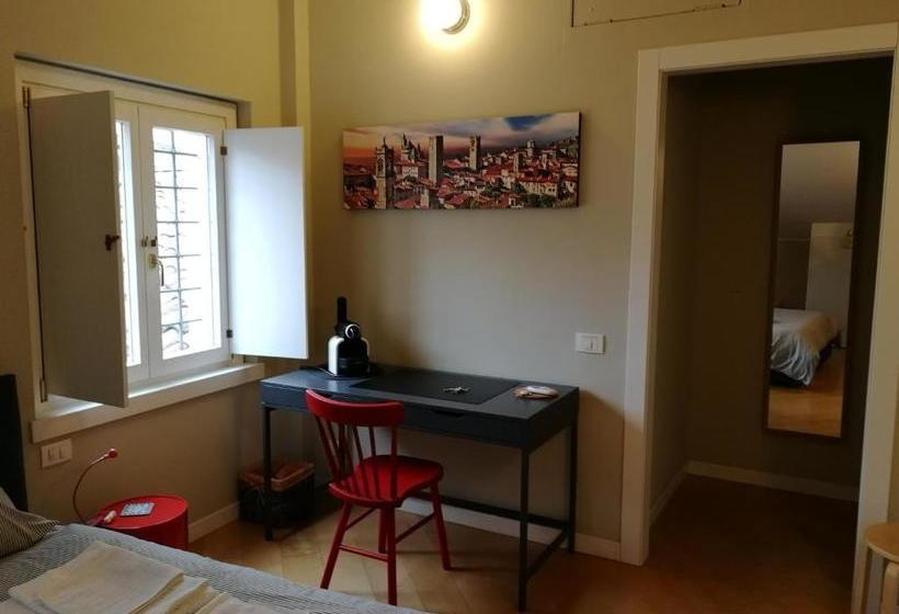 تختخواب و صبحانه Antico Ducato