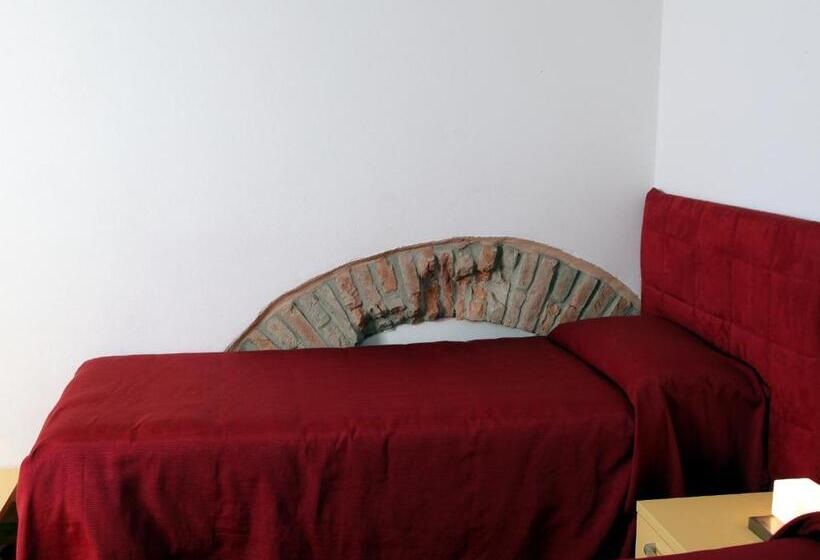 تختخواب و صبحانه Il Sipario