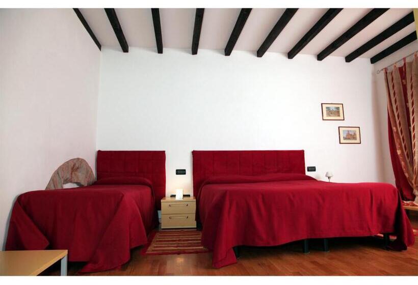 تختخواب و صبحانه Il Sipario