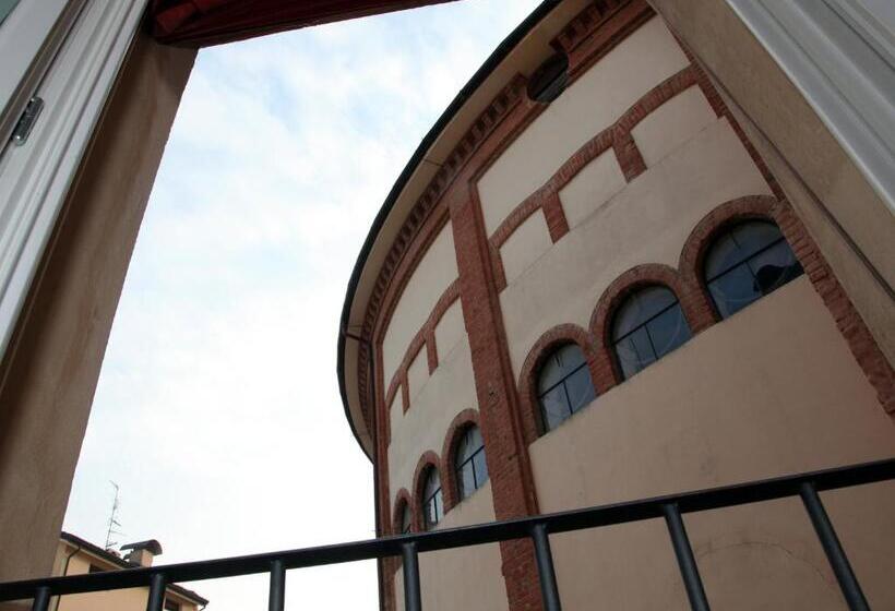 تختخواب و صبحانه Il Sipario