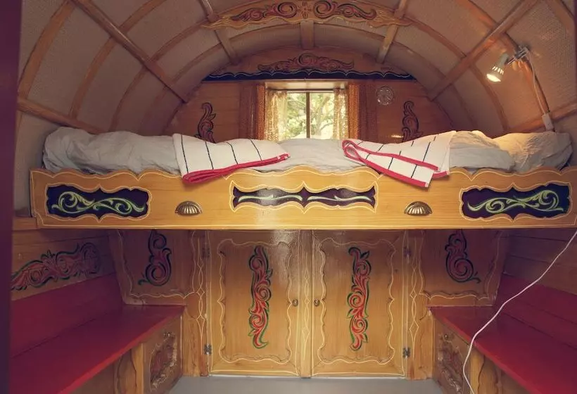 ベッドアンドブレックファースト L Vagabond