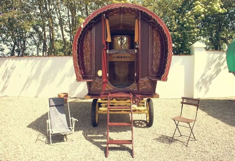 ベッドアンドブレックファースト L Vagabond