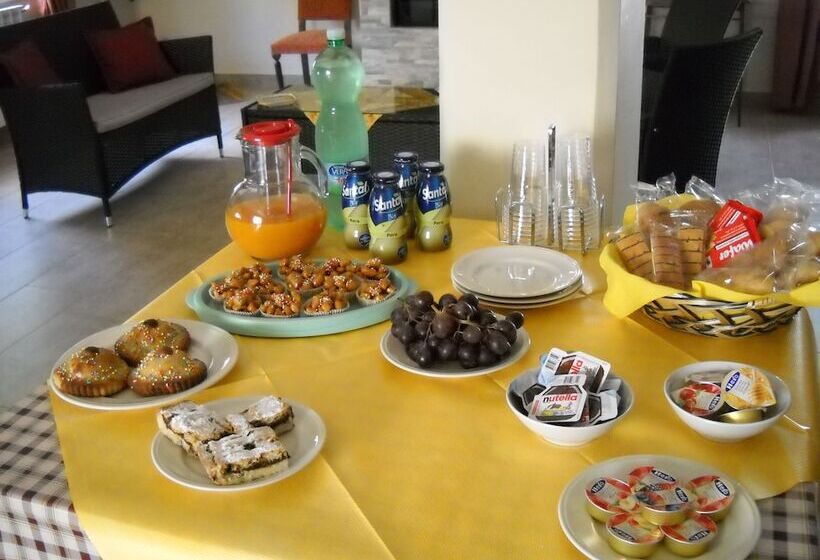 تختخواب و صبحانه La Regina Di Adrano