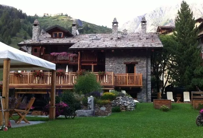 Aamiaismajoitus (B&B) Les Trompeurs Chez Odette