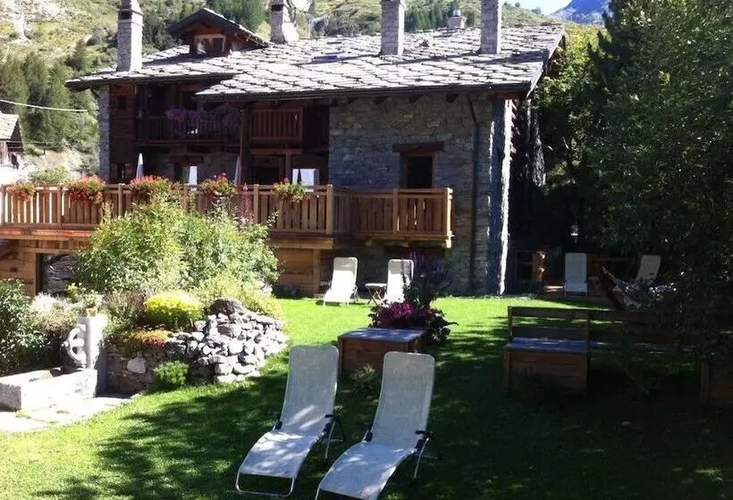 Aamiaismajoitus (B&B) Les Trompeurs Chez Odette