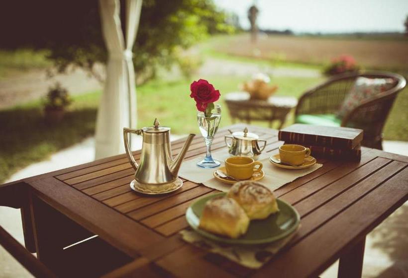 Bed and Breakfast Masseria Perronello Country House