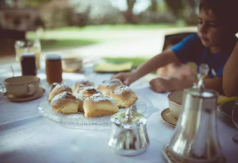 Aamiaismajoitus (B&B) Masseria Perronello Country House