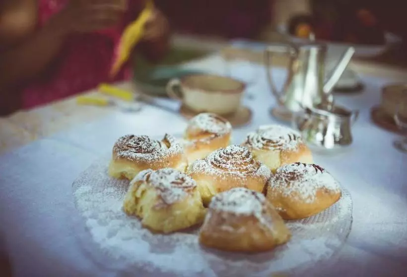 Aamiaismajoitus (B&B) Masseria Perronello Country House