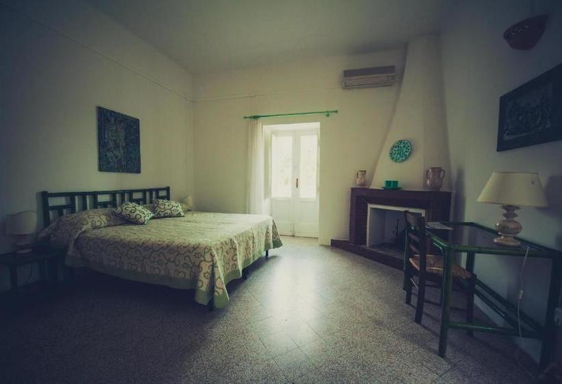 Bed and Breakfast Masseria Perronello Country House